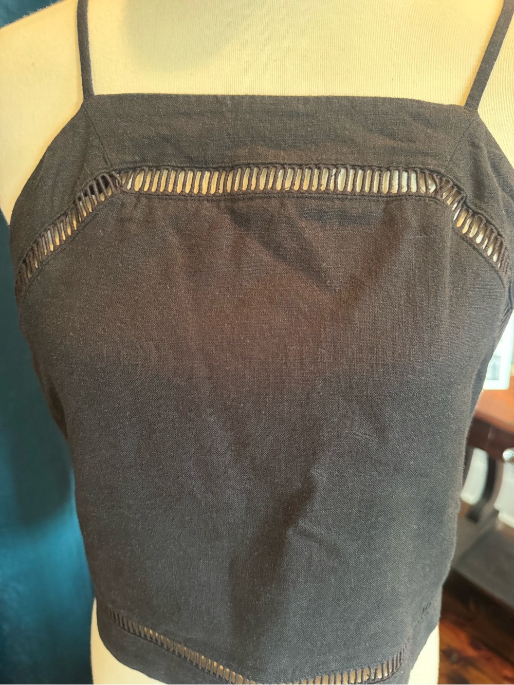 Abercrombie & Fitch Black Spaghetti-Strap Lace-Trim Crop Top - Picture 3 of 10